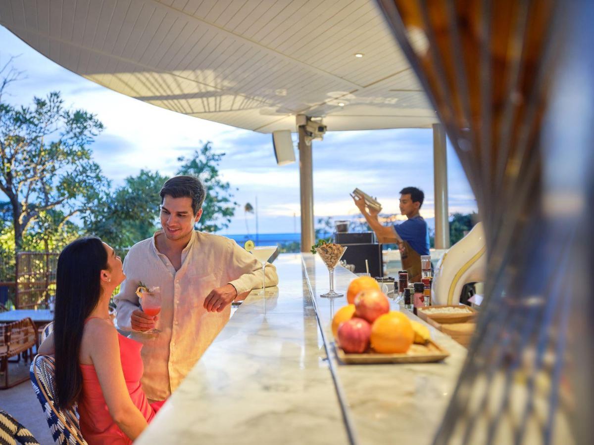 Hotel Amari Pattaya Exterior foto The Bar