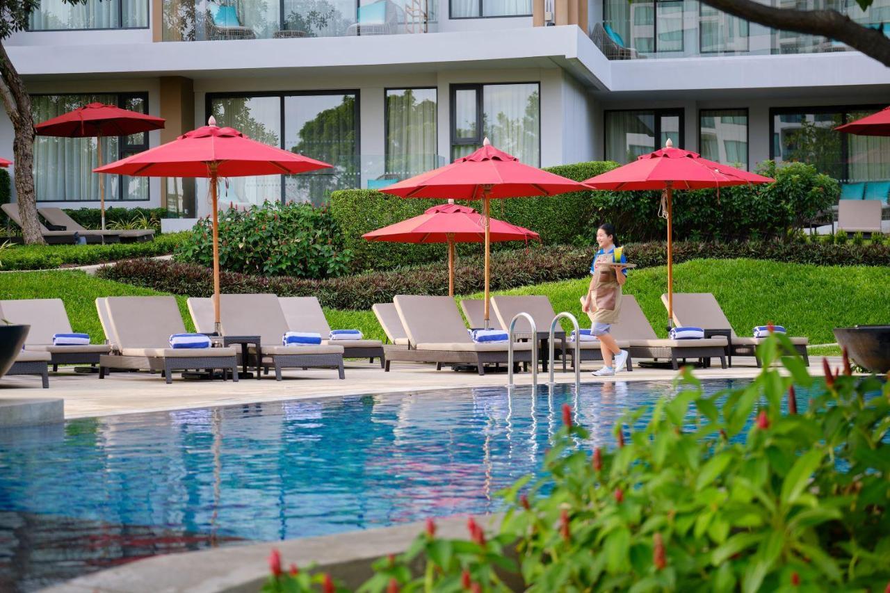 Hotel Amari Pattaya Exterior foto The swimming pool at the hotel